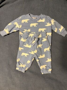 Hanna Andersson Blue Baby Sweater Set with Cream Polar Bear Print